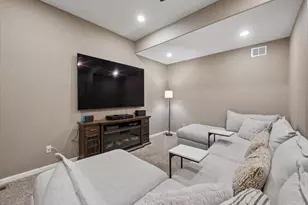 6320 S Langdale Way, Aurora, CO 80016 - Photo 34