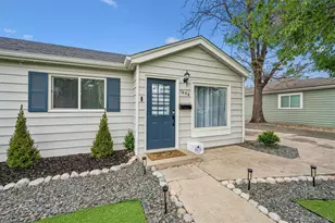 1036 Vaughn St, Aurora, CO 80011 - Photo 2