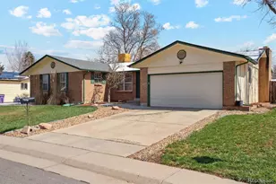 3158 S Dayton Ct, Denver, CO 80231 - Photo 2