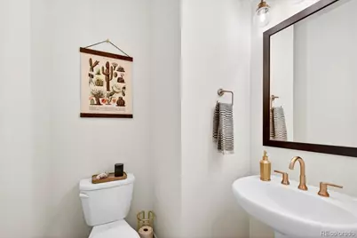 17621 Parkside Drive N, Commerce City, CO 80022 - Photo 14