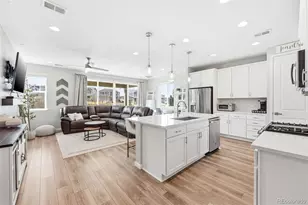 4651 S Malaya Ct, Aurora, CO 80015 - Photo 6