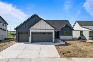 432 Cache Ave, Fort Morgan, CO 80701 - Photo 2