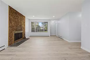 21 Newark St, Aurora, CO 80012 - Photo 8