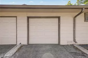21 Newark St, Aurora, CO 80012 - Photo 32