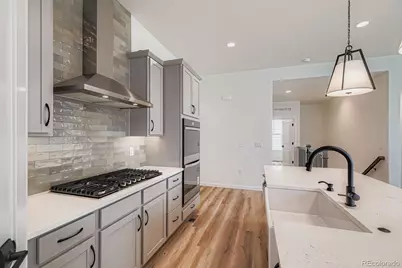 8925 S Riviera Way, Aurora, CO 80016 - Photo 12