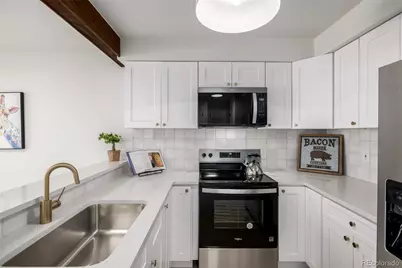 1055 S Fraser Way, Aurora, CO 80012 - Photo 10