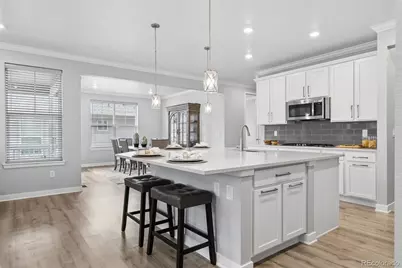 8801 S Ukraine Court, Aurora, CO 80016 - Photo 10