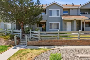 912 S Yampa St, Aurora, CO 80017 - Photo 1