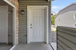 912 S Yampa St, Aurora, CO 80017 - Photo 6