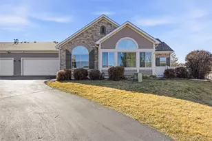 1945 South Espana Court, Aurora, CO 80013 - Photo 2