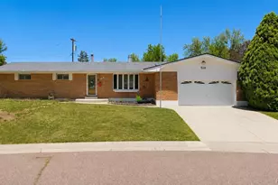 518 Arapahoe Dr, Colorado Springs, CO 80905 - Photo 1