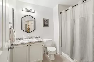 4232 S Blackhawk Cir, Aurora, CO 80014 - Photo 2