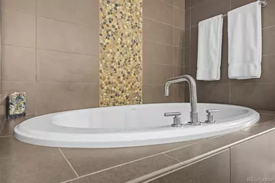 2001 Lincoln Street #1121, Denver, CO 80202 - Photo 24
