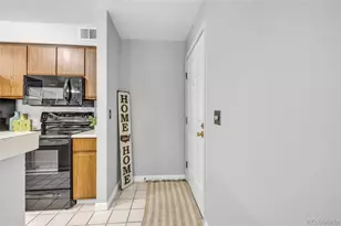 2575 S Syracuse Way, Denver, CO 80231 - Photo 2