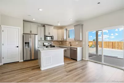 17851 E 94th Avenue, Commerce City, CO 80022 - Photo 6