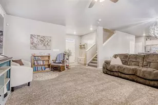 2211 Shadow Rider Cir, Castle Rock, CO 80104 - Photo 10