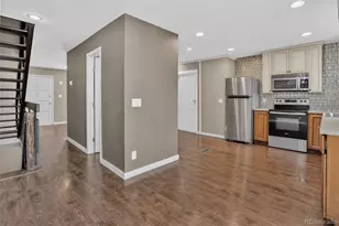 6870 S Broadway, Centennial, CO 80122 - Photo 14