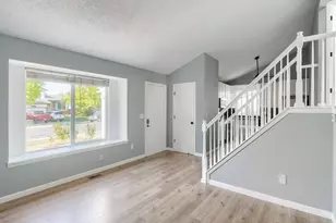 19714 E Oxford Dr, Aurora, CO 80013 - Photo 16