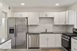 778 Troy Ct, Aurora, CO 80011 - Photo 4