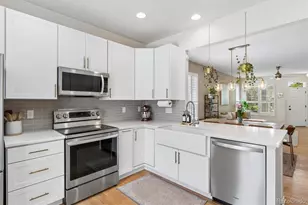 154 Oneida Ct, Denver, CO 80220 - Photo 10