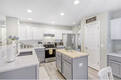 360 Kingbird Circle, Highlands Ranch, CO 80129 - Photo 8
