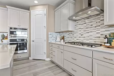 9698 Danube Court, Commerce City, CO 80022 - Photo 10