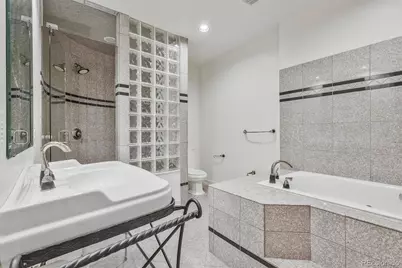 7018 S Netherland Way, Aurora, CO 80016 - Photo 26