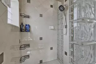 7018 S Netherland Way, Aurora, CO 80016 - Photo 16