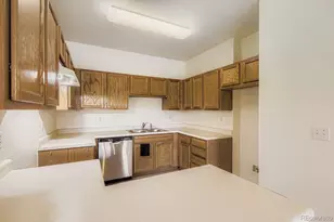 3261 S Waco Ct, Aurora, CO 80013 - Photo 6