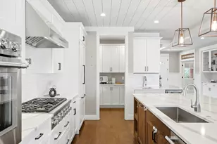 2351 N Glencoe St, Denver, CO 80207 - Photo 4