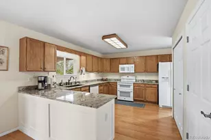 10461 Beech St, Littleton, CO 80125 - Photo 16