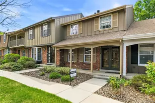 8752 E Amherst Dr, Denver, CO 80231 - Photo 4