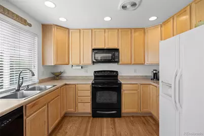 4850 S Elk Court, Aurora, CO 80016 - Photo 16