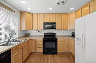 4850 S Elk Ct, Aurora, CO 80016 - Photo 16