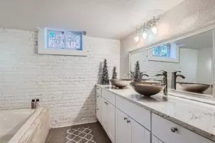 1133 E Virginia Ave, Denver, CO 80209 - Photo 6