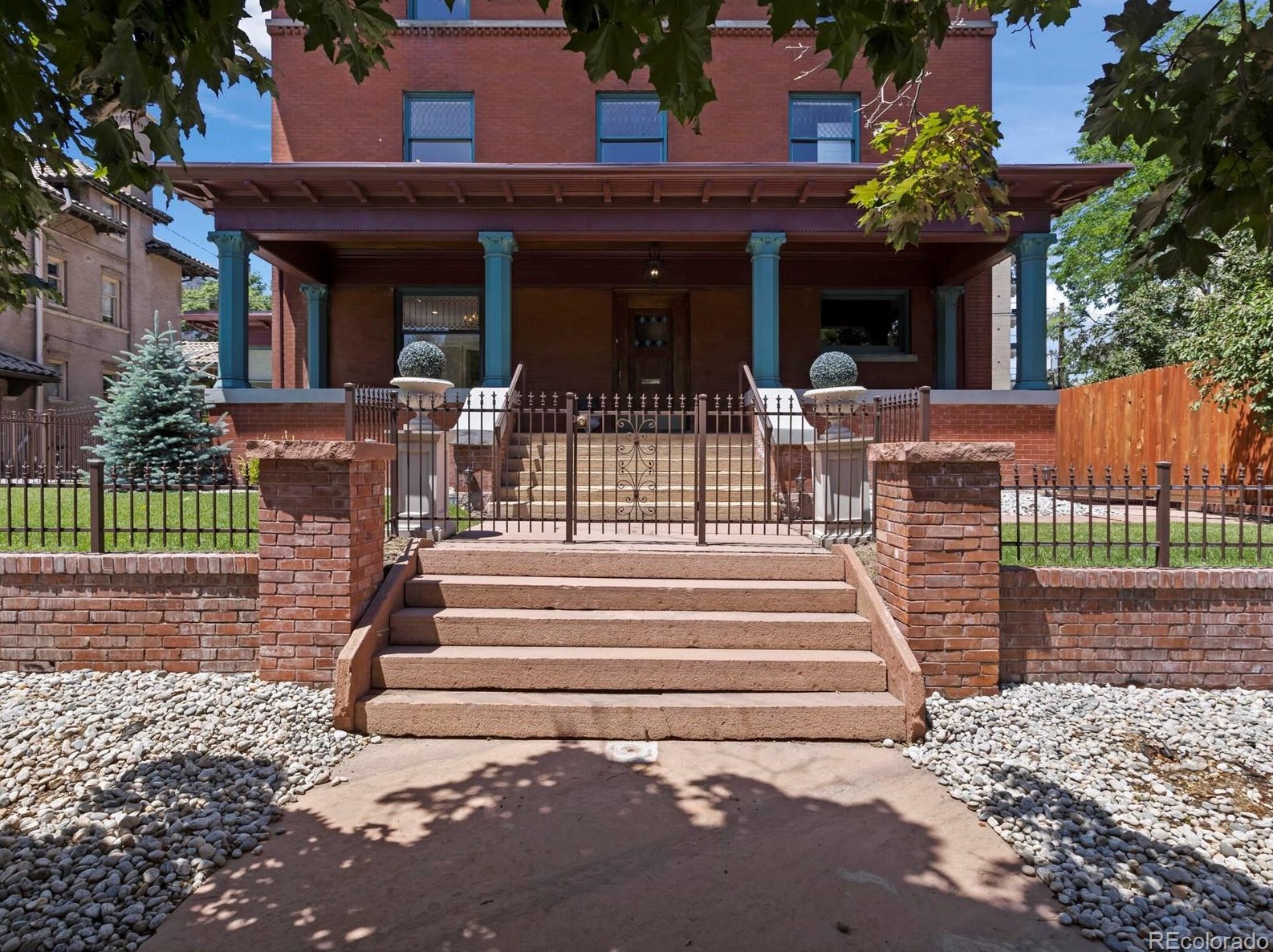 965 Pennsylvania St, Denver, CO 80203-3118