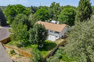 7492 E Bates Dr, Denver, CO 80231 - Photo 36