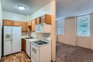 2225 Buchtel Blvd, Denver, CO 80210 - Photo 4