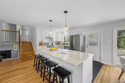 328 Troy Street, Aurora, CO 80011 - Photo 6