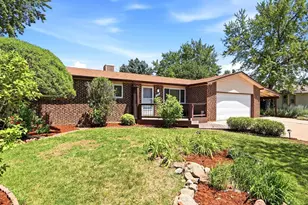 544 Hilltop St, Longmont, CO 80504 - Photo 2