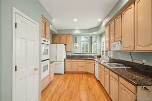 8231 S Seabrook Ln, Littleton, CO 80120 - Photo 10