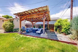 1741 W 55th Pl, Denver, CO 80221 - Photo 32