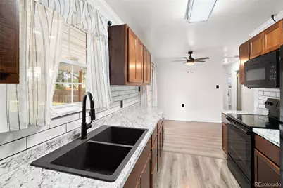 1005 Moss Street, Golden, CO 80401 - Photo 8