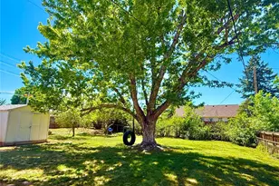 1005 Moss St, Golden, CO 80401 - Photo 24