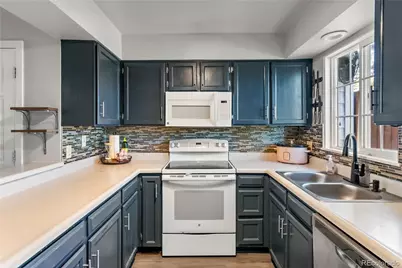 9661 W Cornell Place, Lakewood, CO 80227 - Photo 18