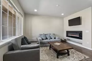 522 E Dry Creek Pl, Littleton, CO 80122 - Photo 4