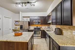 3611 S Perth Cir, Aurora, CO 80013 - Photo 10