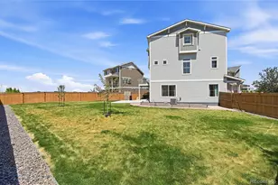 10231 Yampa Ct, Commerce City, CO 80022 - Photo 32