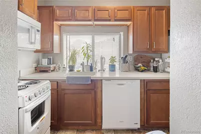 2663 Curtis Street, Denver, CO 80205 - Photo 12