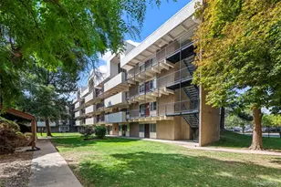 384 S Ironton St, Aurora, CO 80012 - Photo 2